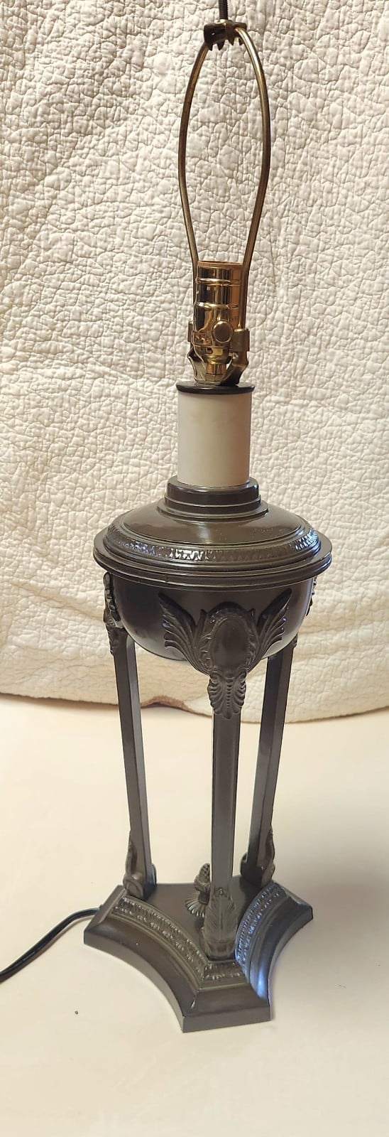 Vintage ART DECO Robert Abbey Heavy Table Lamp Signed
