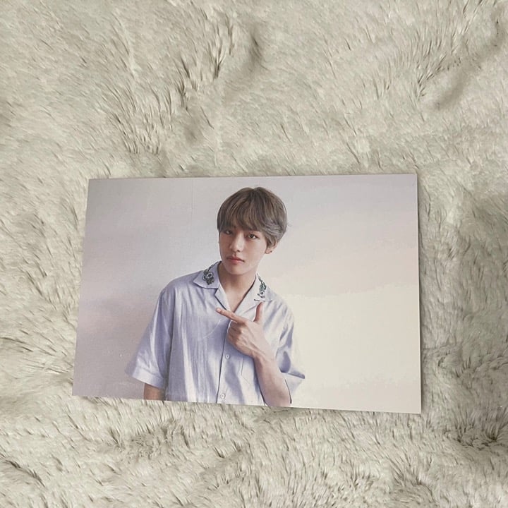 BTS Kim Taehyung V DNA Broadcast Photo