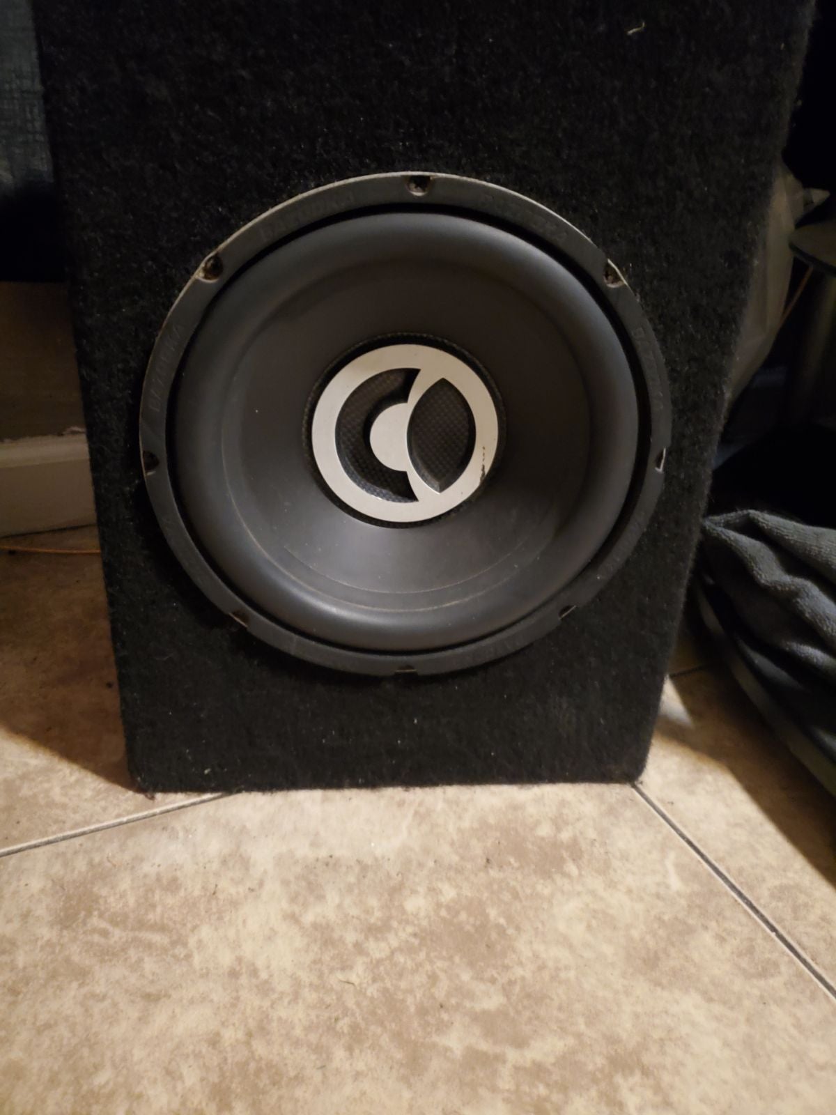 Bazooka 12 Subwoofer w/box