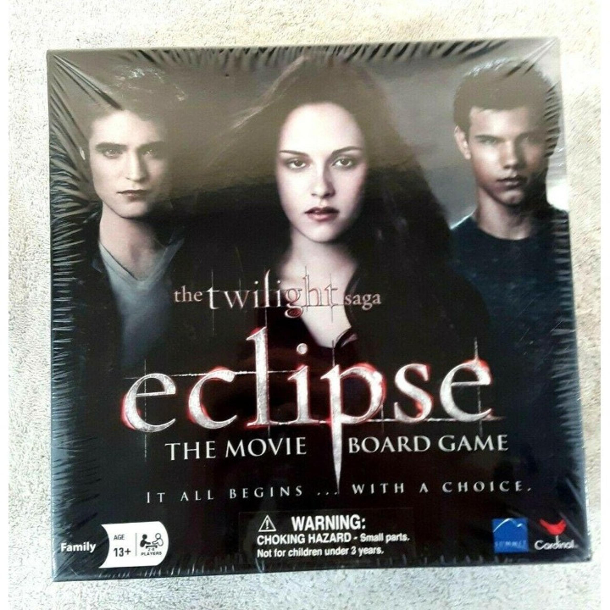 2010 New Factory Sealed in Box Twilight Saga Eclipse Movie Board Game Cardinal