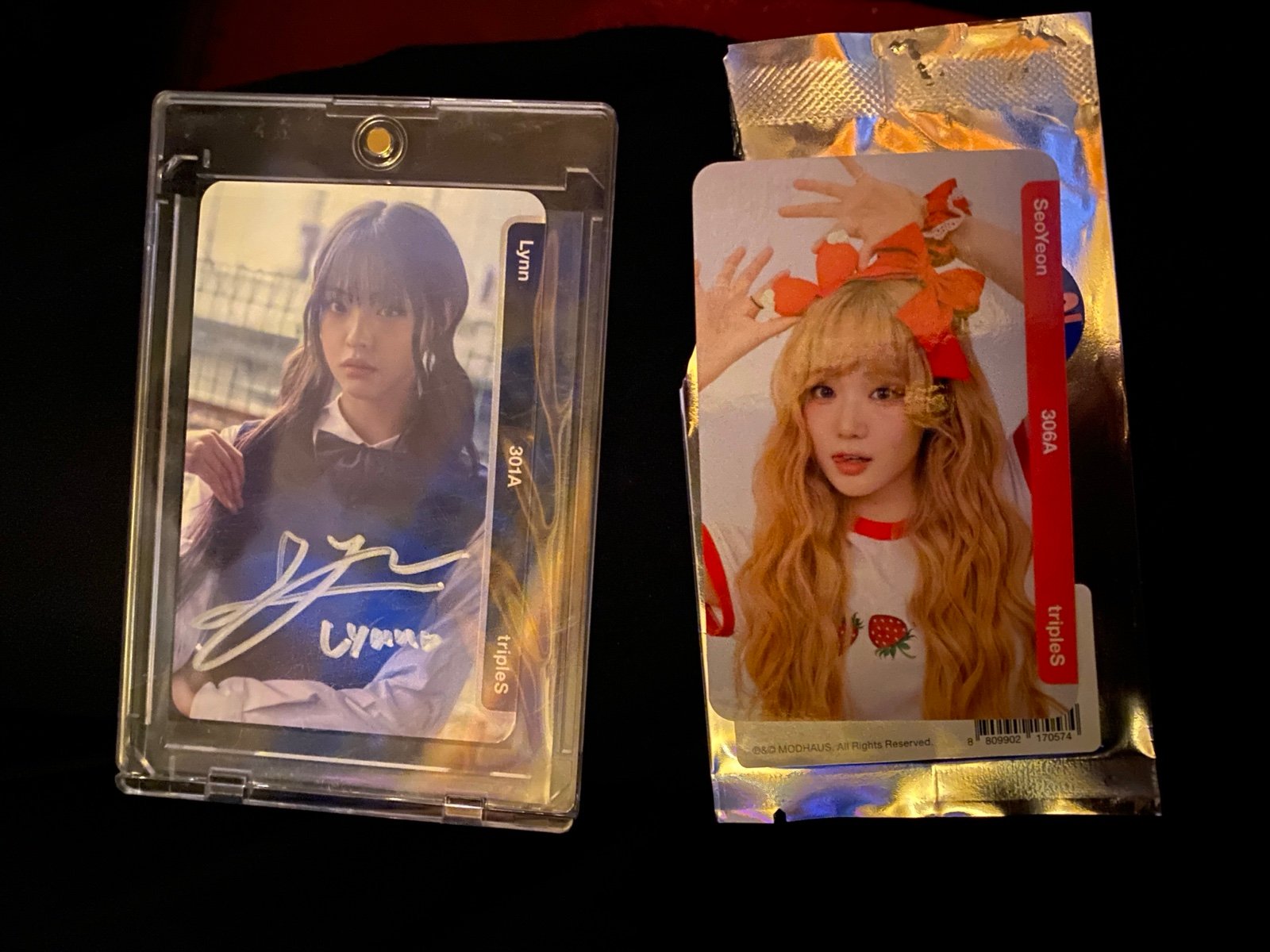 TripleS Tour Signed Lynn Photocard and Seoyeon Photocard