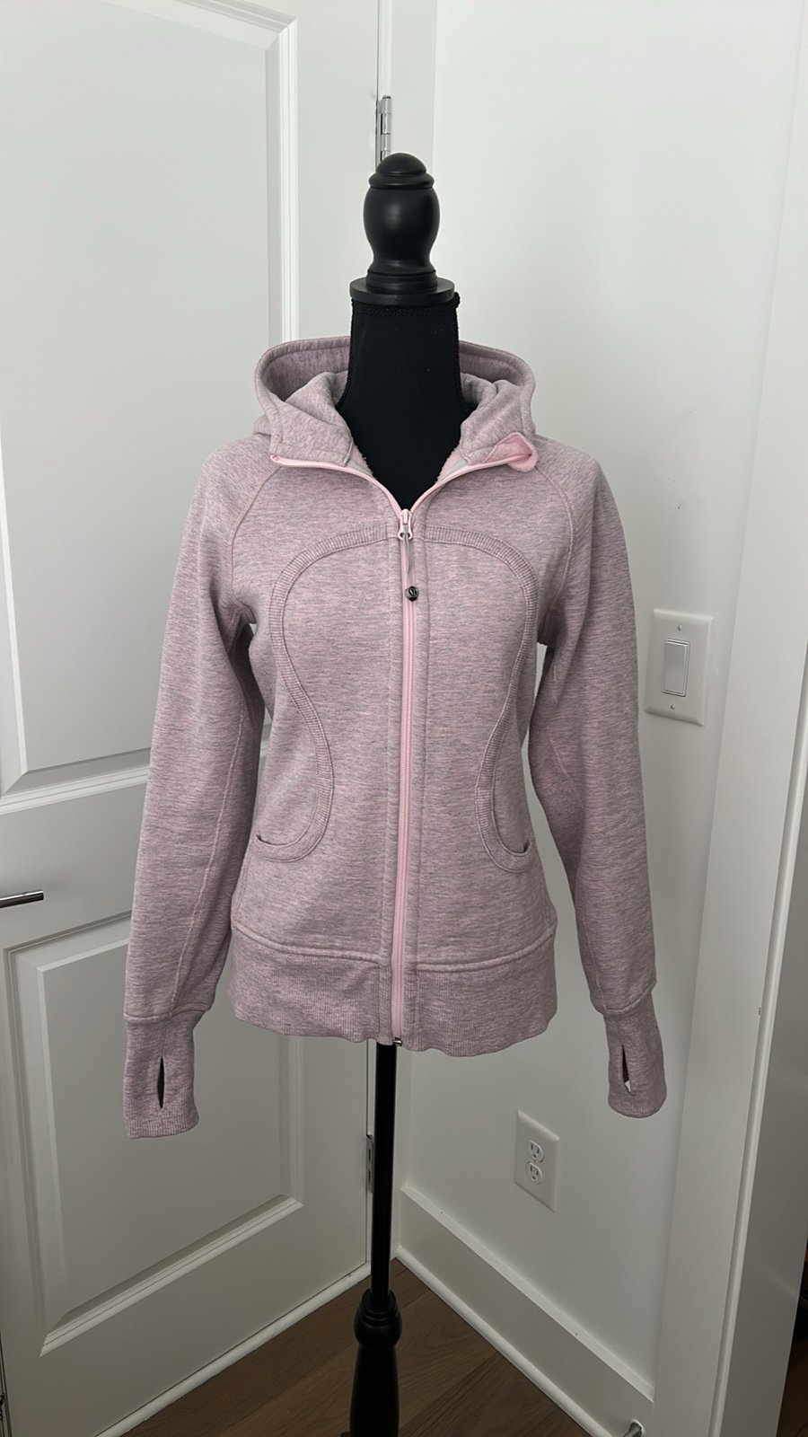 Lululemon Scuba Solid Zip Hoodie- size 6