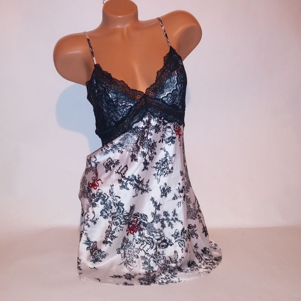 Victoria Secret Lingerie Chemise Slip Small Black White Red Satin Floral Lace Tr