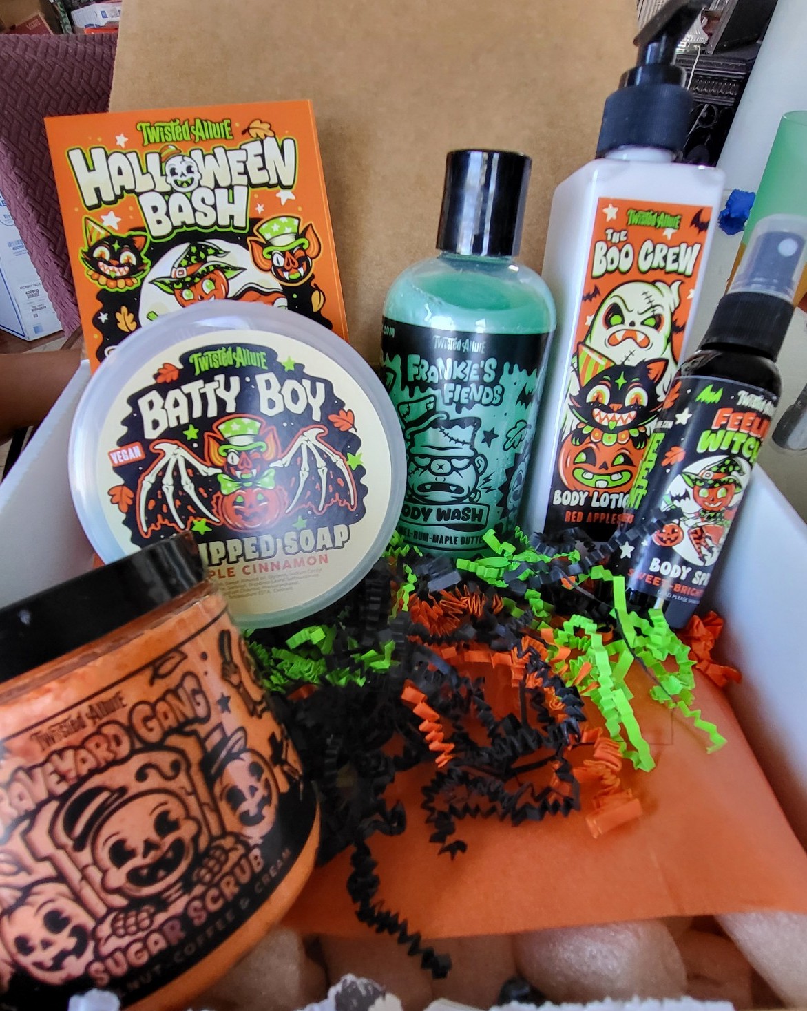 Twisted Allure October Sub box