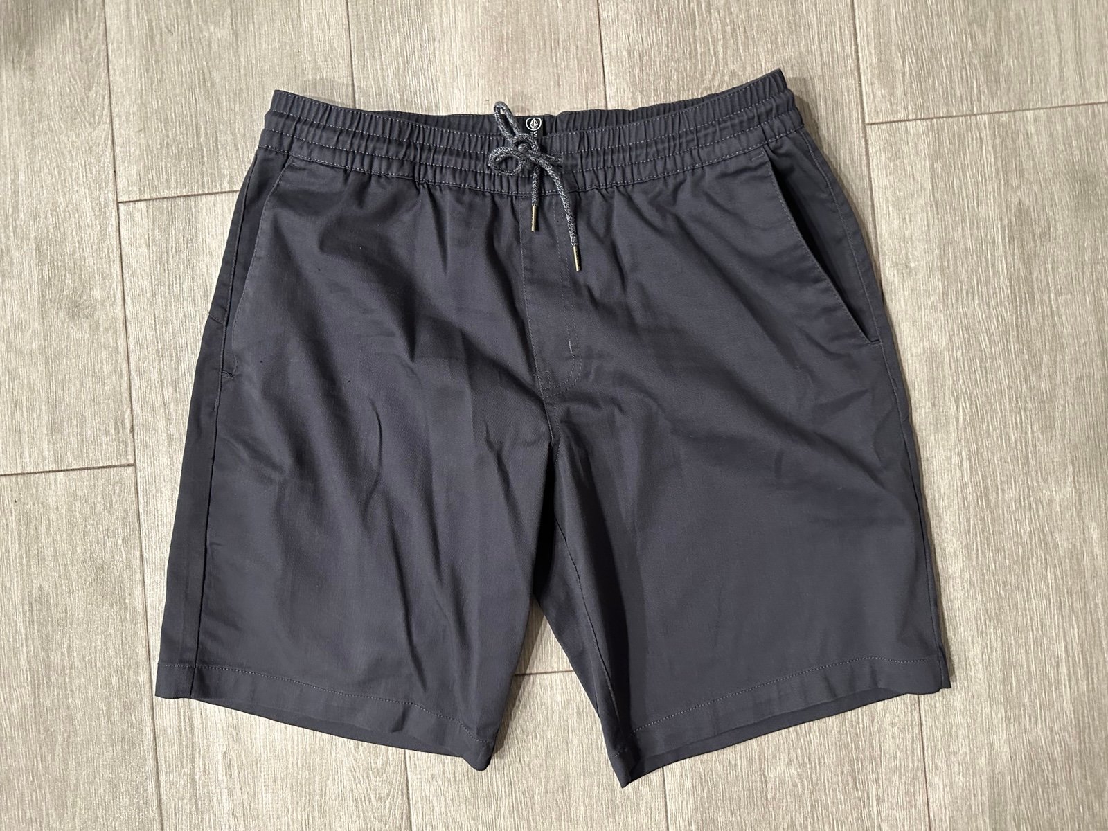 Men's Volcom Frickin Elastic Waist 19 Chino Shorts Charcoal A1022003 L Large