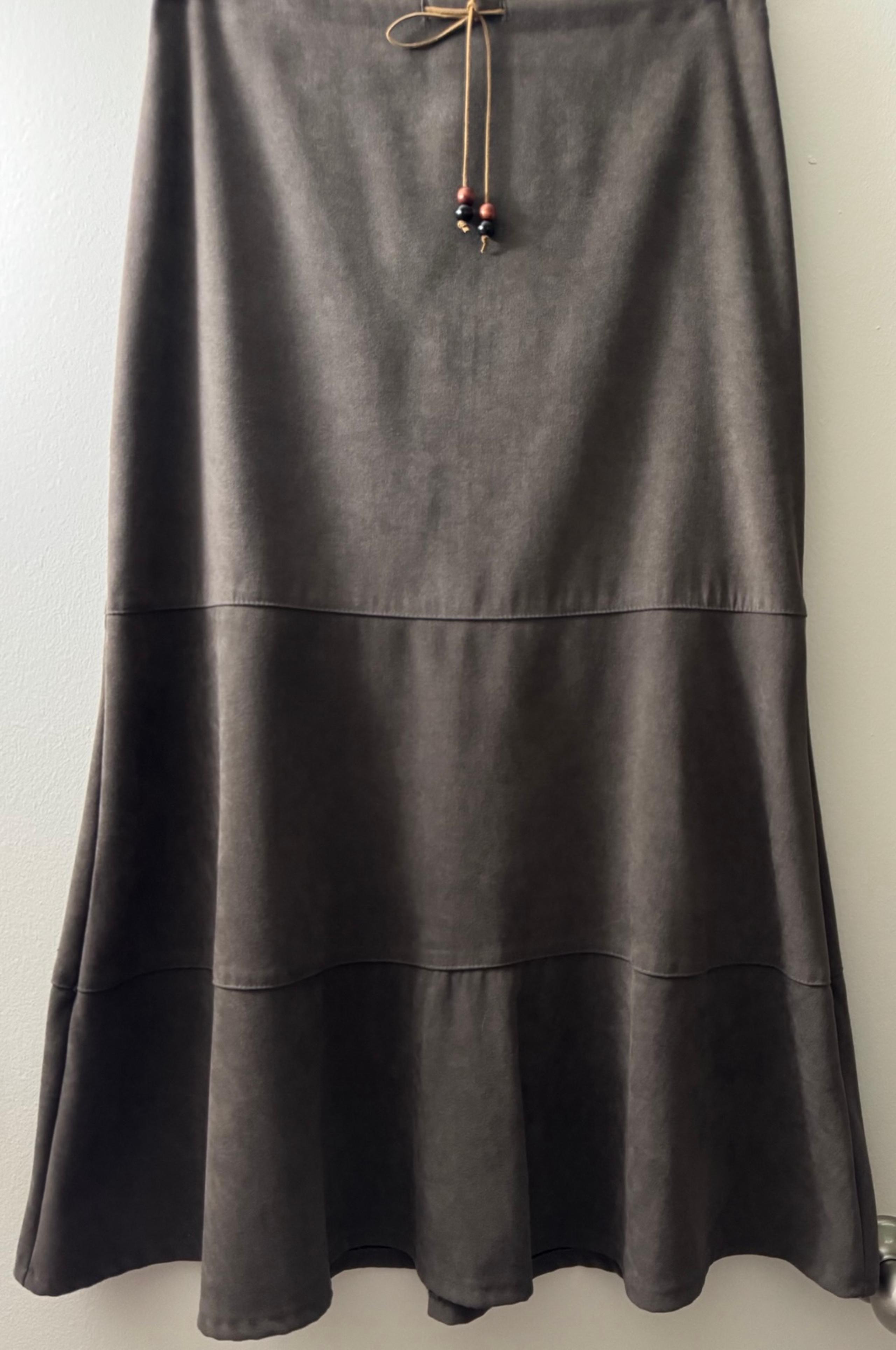 Dressbarn Tiered Maxi Skirt Suede Like Tiered Skirt Sz 8 Dressbarn Maxi