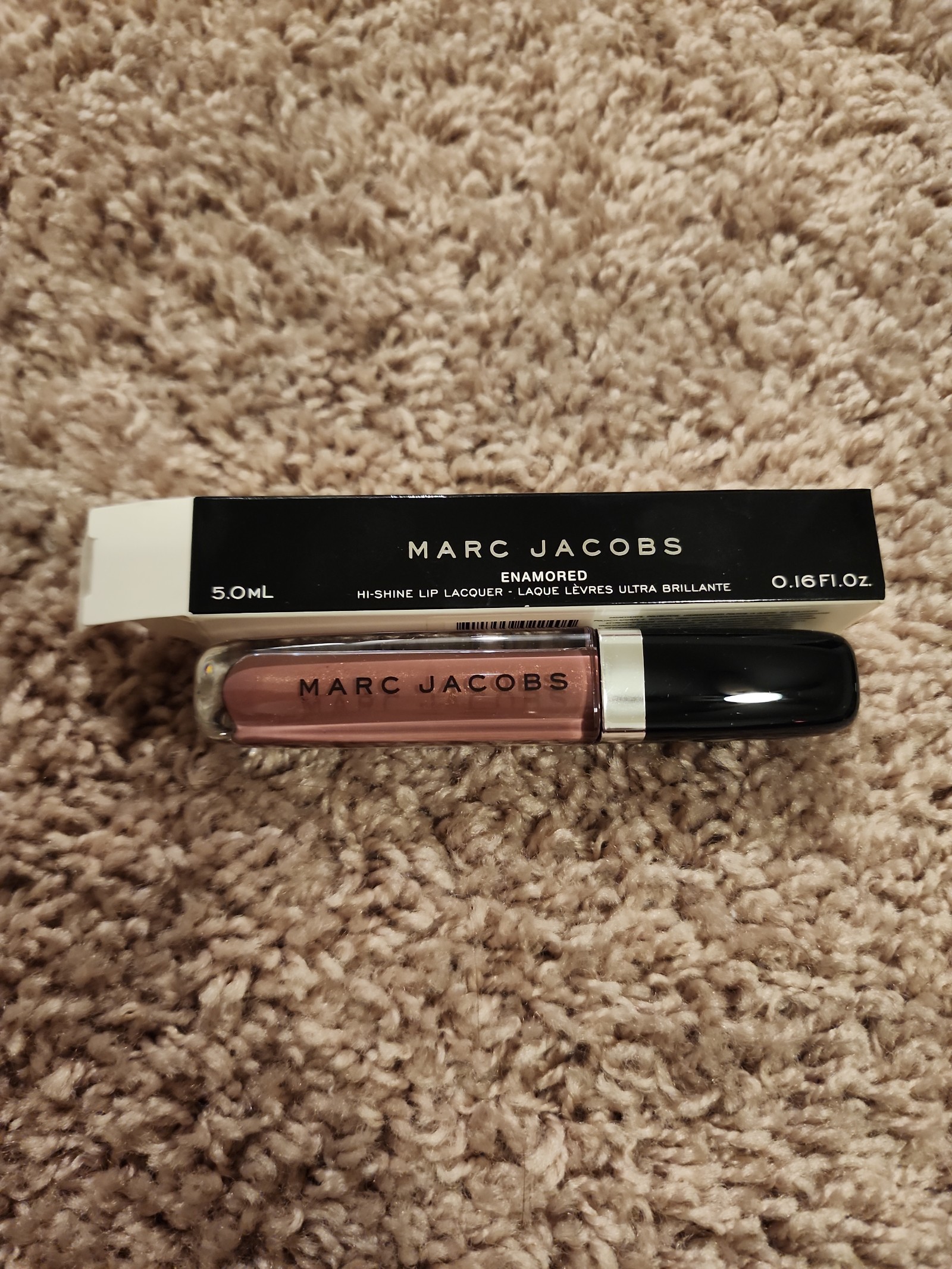 MARC JACOBS Enamored Hi-Shine Lip Lacquer Lipgloss color 320 Love Drunk NEW