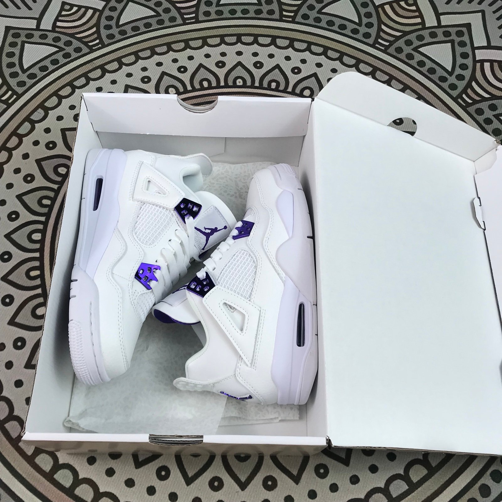 Jordan 4