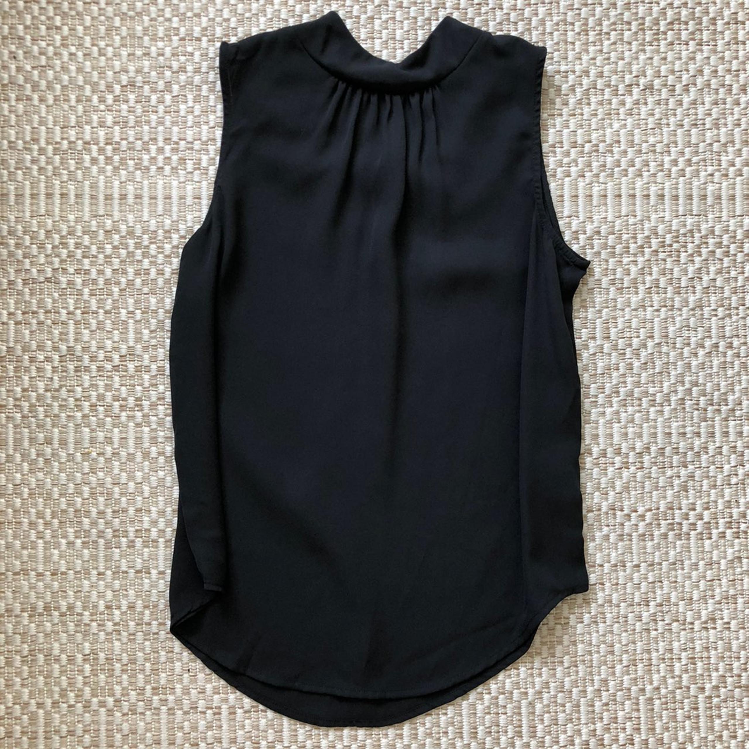 Who What Wear Black Mockneck Tank Top Bl