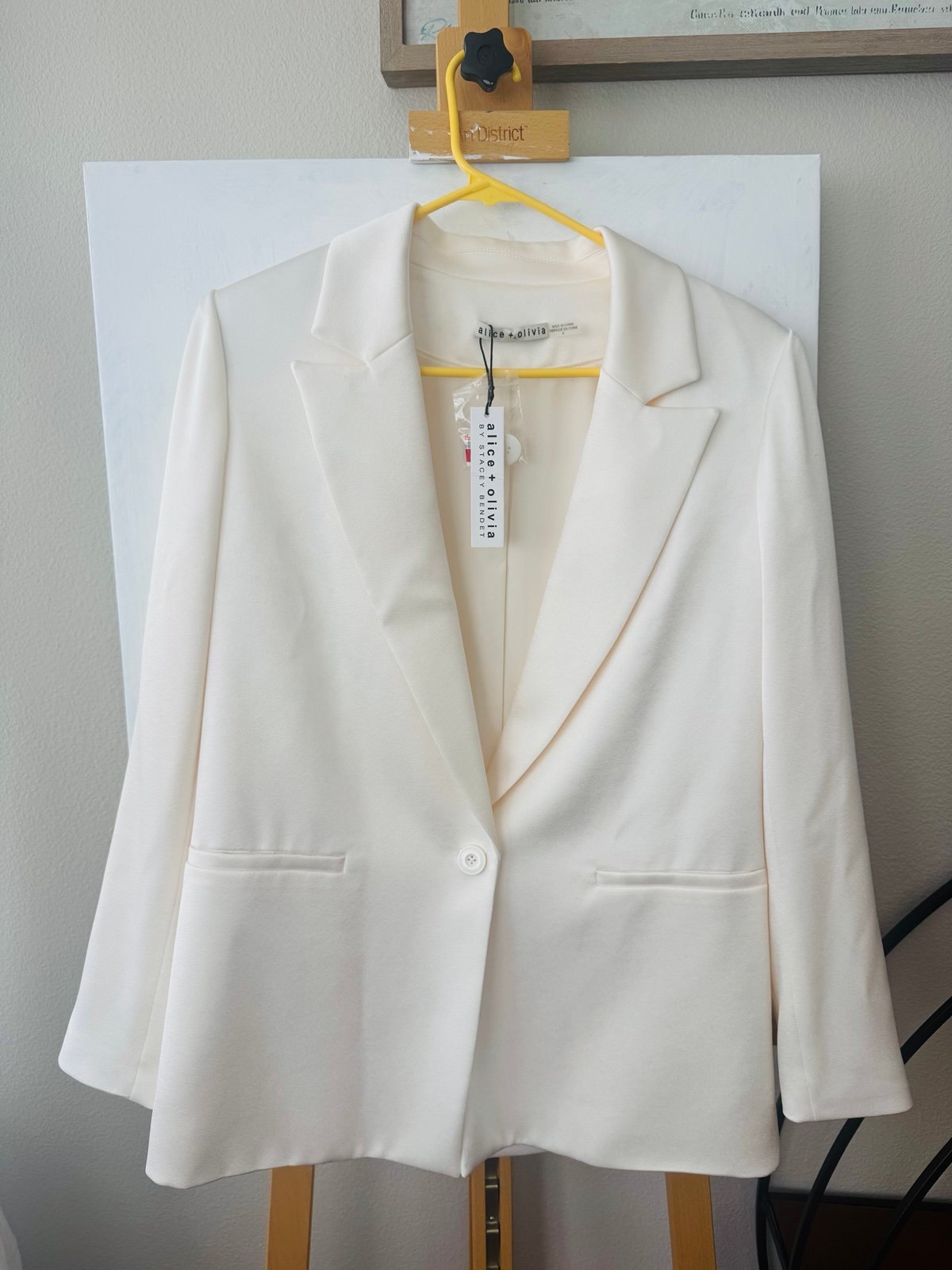 NWT ALICE + OLIVIA Denny Embellished Twill Single Button Blazer Sz 6
