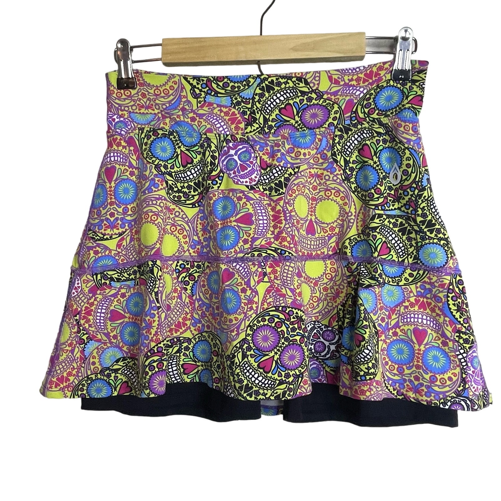 Dona Jo Skirt Size 2 Large Skort Skulls Colorful Flounce Ruffles in Front Hem