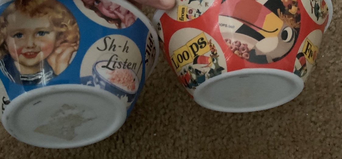 2 used vintage kelloge cereal bowls