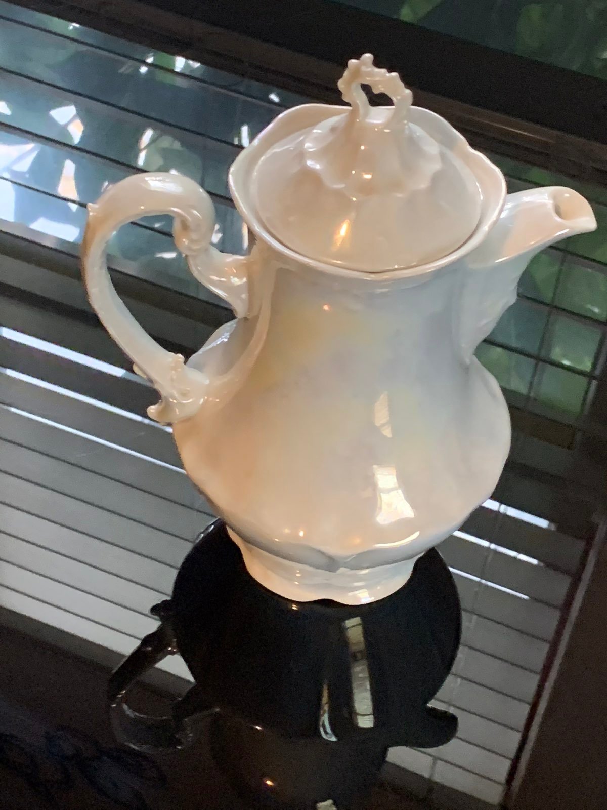 O&G Austrian teapot