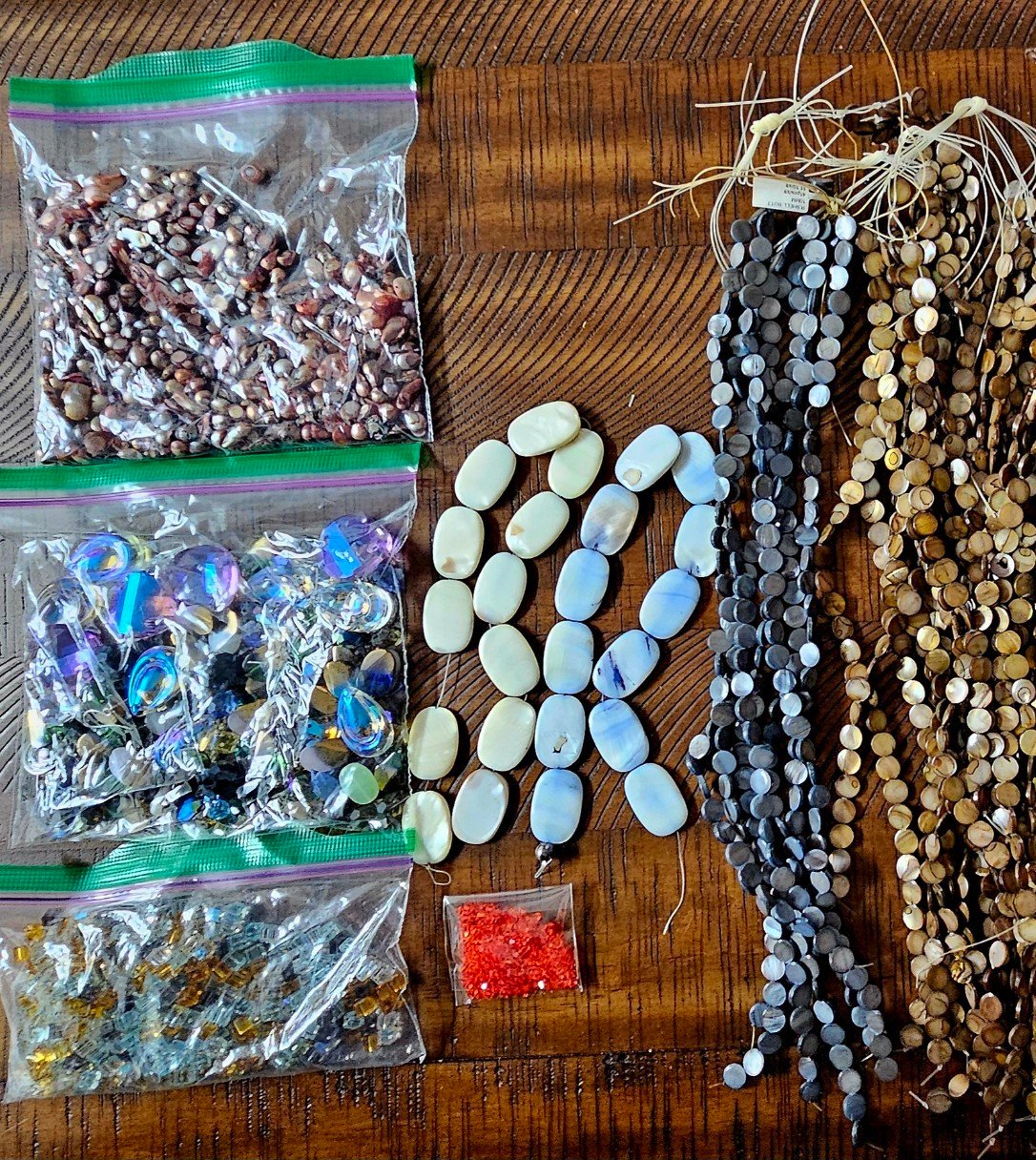 Assorted Freshwater Pearl, MOP Shell Bead Lot