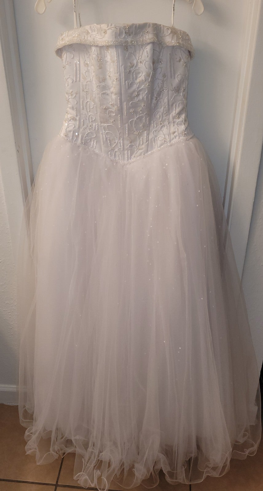 Wedding dress
