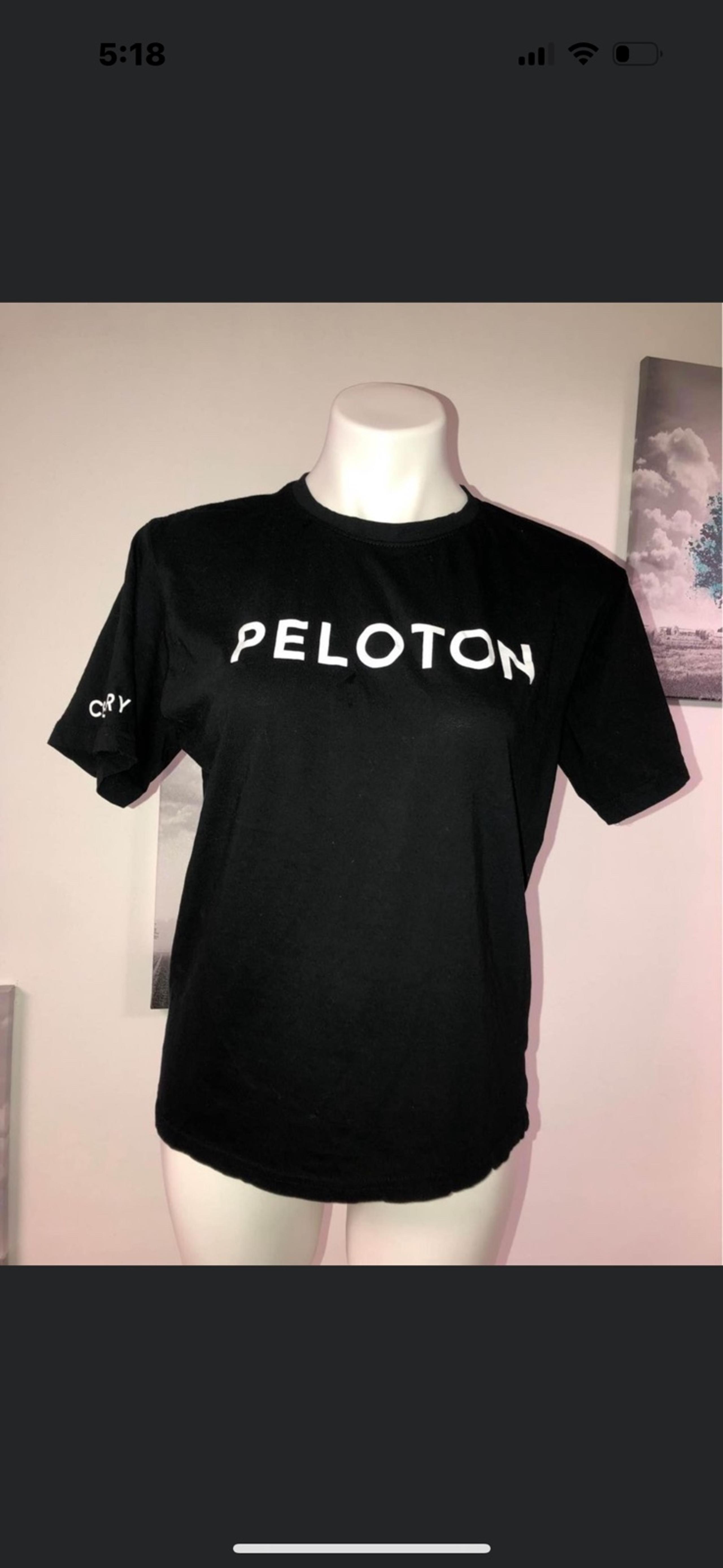 Black Peloton women’s Tshirt size medium  Great condition