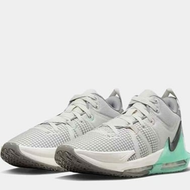 Nike Lebron Witness IIV. Brand New. Womens Size: 13.5