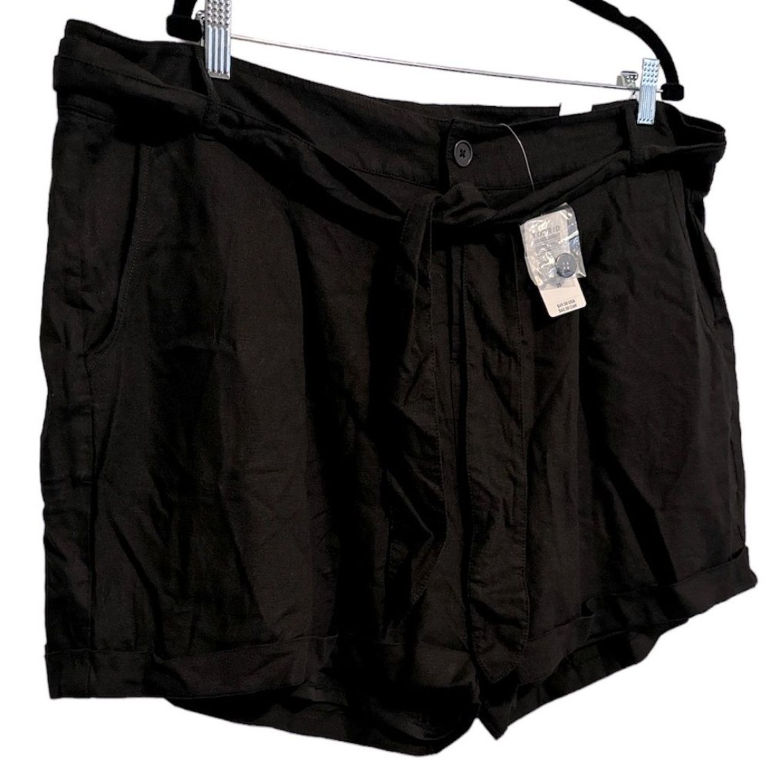 Torrid Black Linen Blend Shorts NWT Size 20