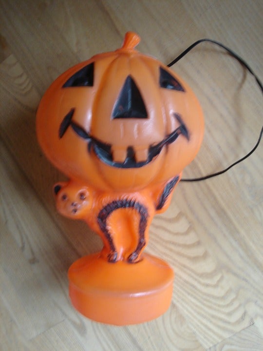 Vintage Halloween Pumpkin on cat blow mold