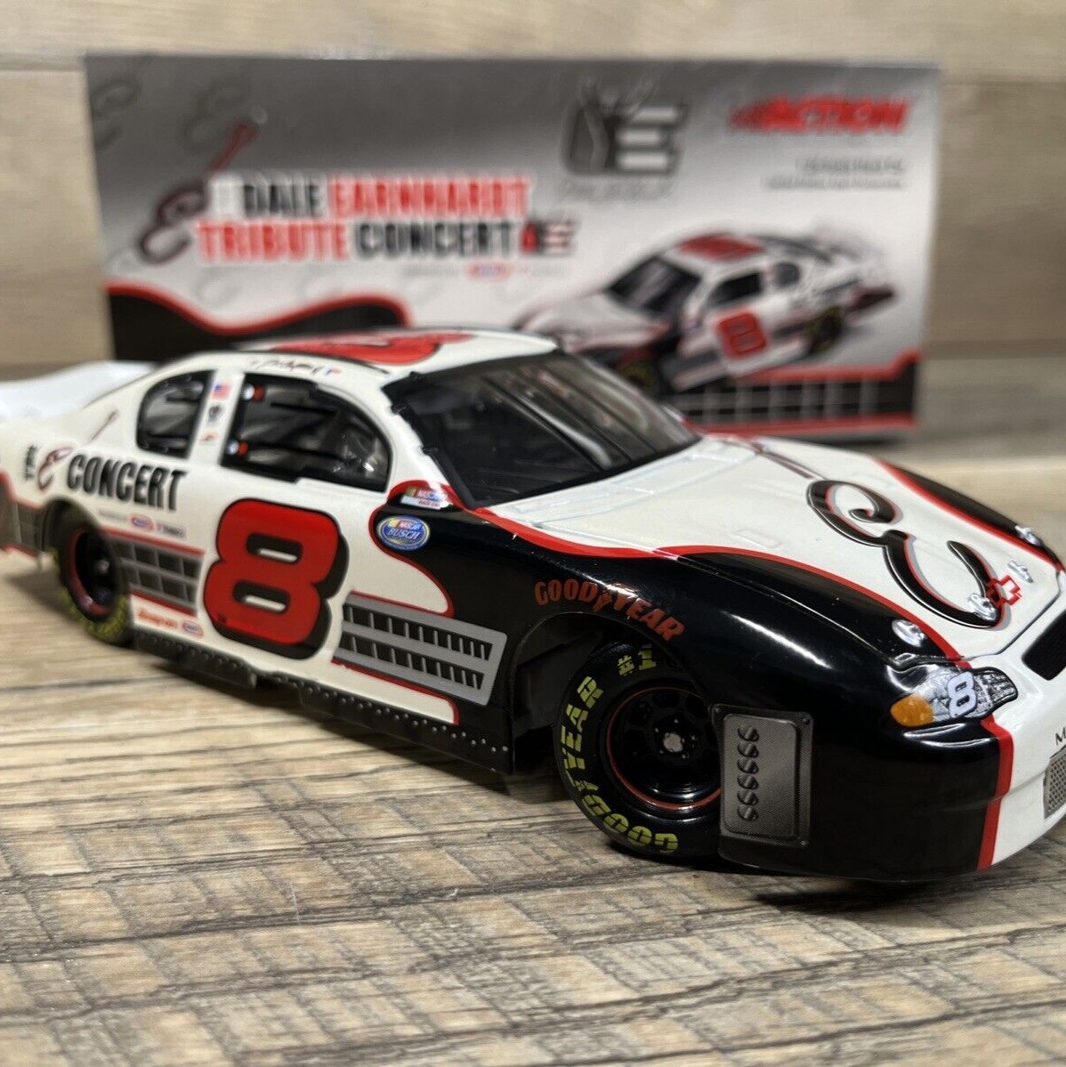 NASCAR ACTION Dale Earnhardt Jr #8 Tribute Concert 1:24 Diecast Stock Car 2003
