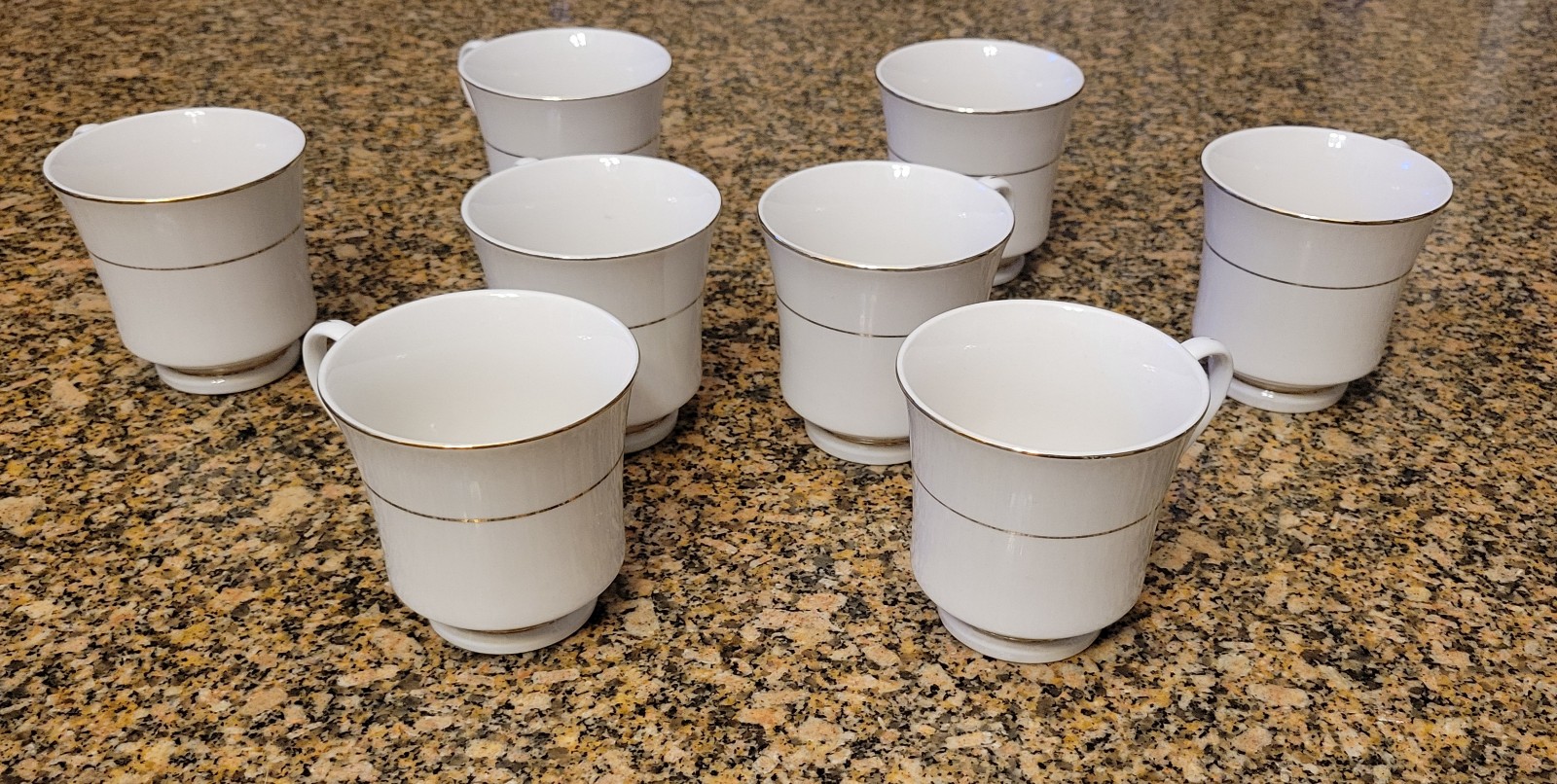 China Pearl Fine China 8 Tea Cup - Great Condition