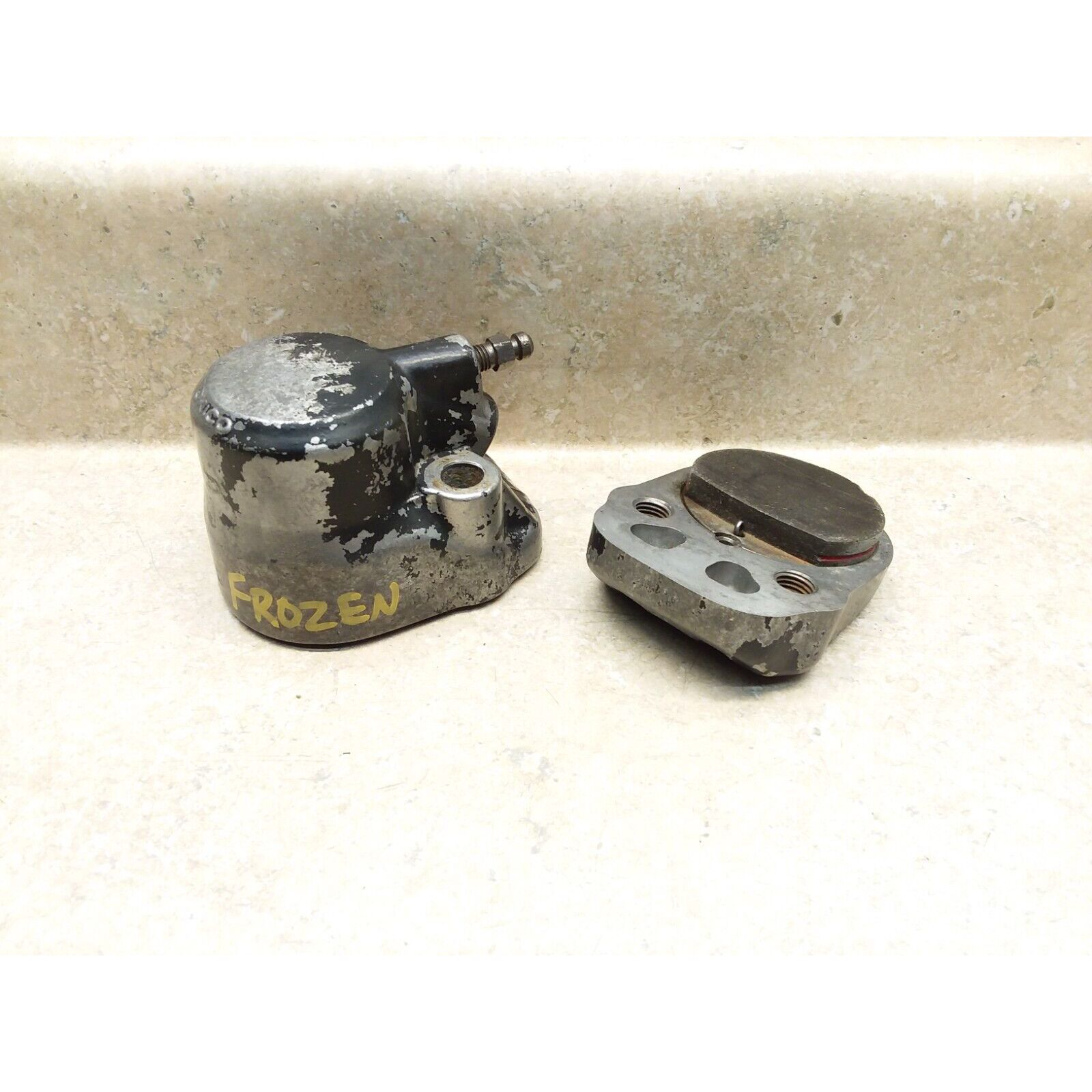 VTG 1976 Honda CB360-T Front Brake Caliper CB 350 360 400 500 550 F JPA AP-303