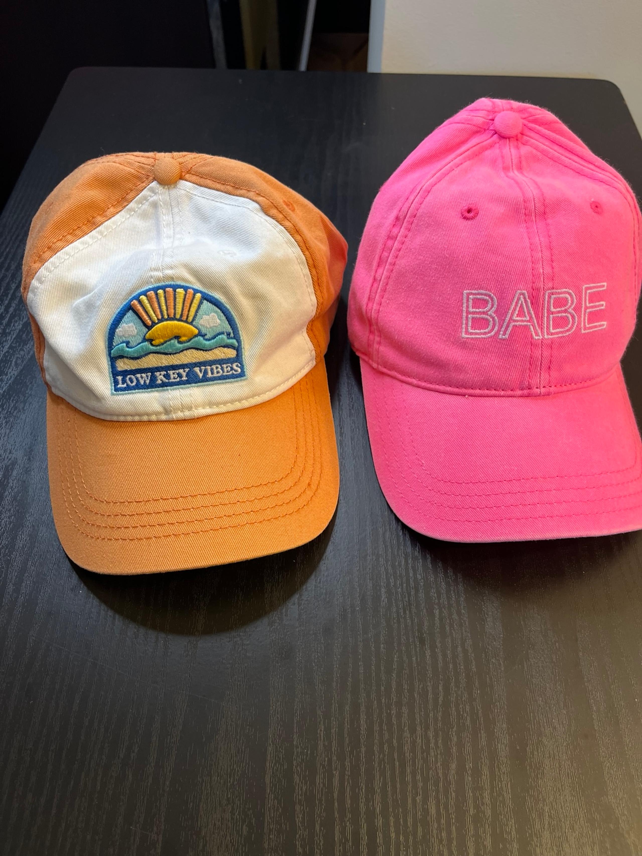 New American Eagle/Aerie Women’s Baseball Hats (set of 2)