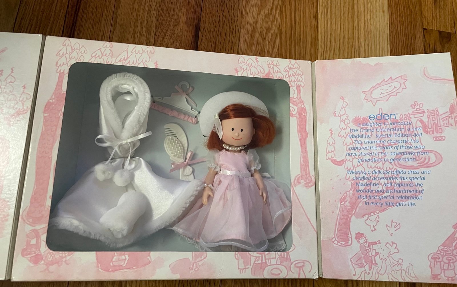 Vintage 90’s eden toy madeline doll set