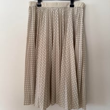 Free Zone Plus Size Dot Pleated Skirt Beige