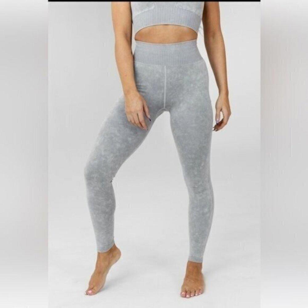 Savvi Aggie Gray Leggings - Size L / XL NWT