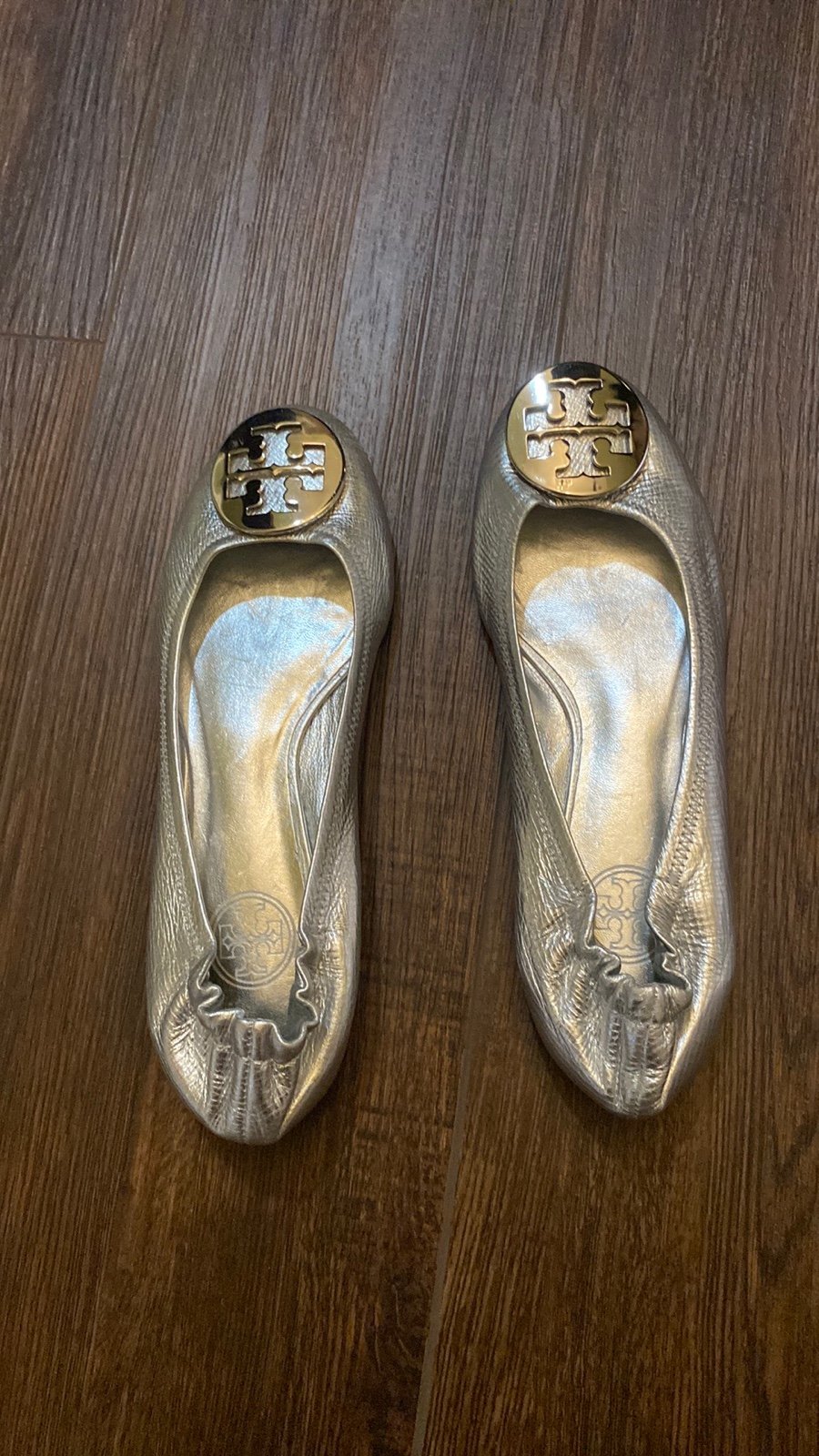 Barely worn Tory flats