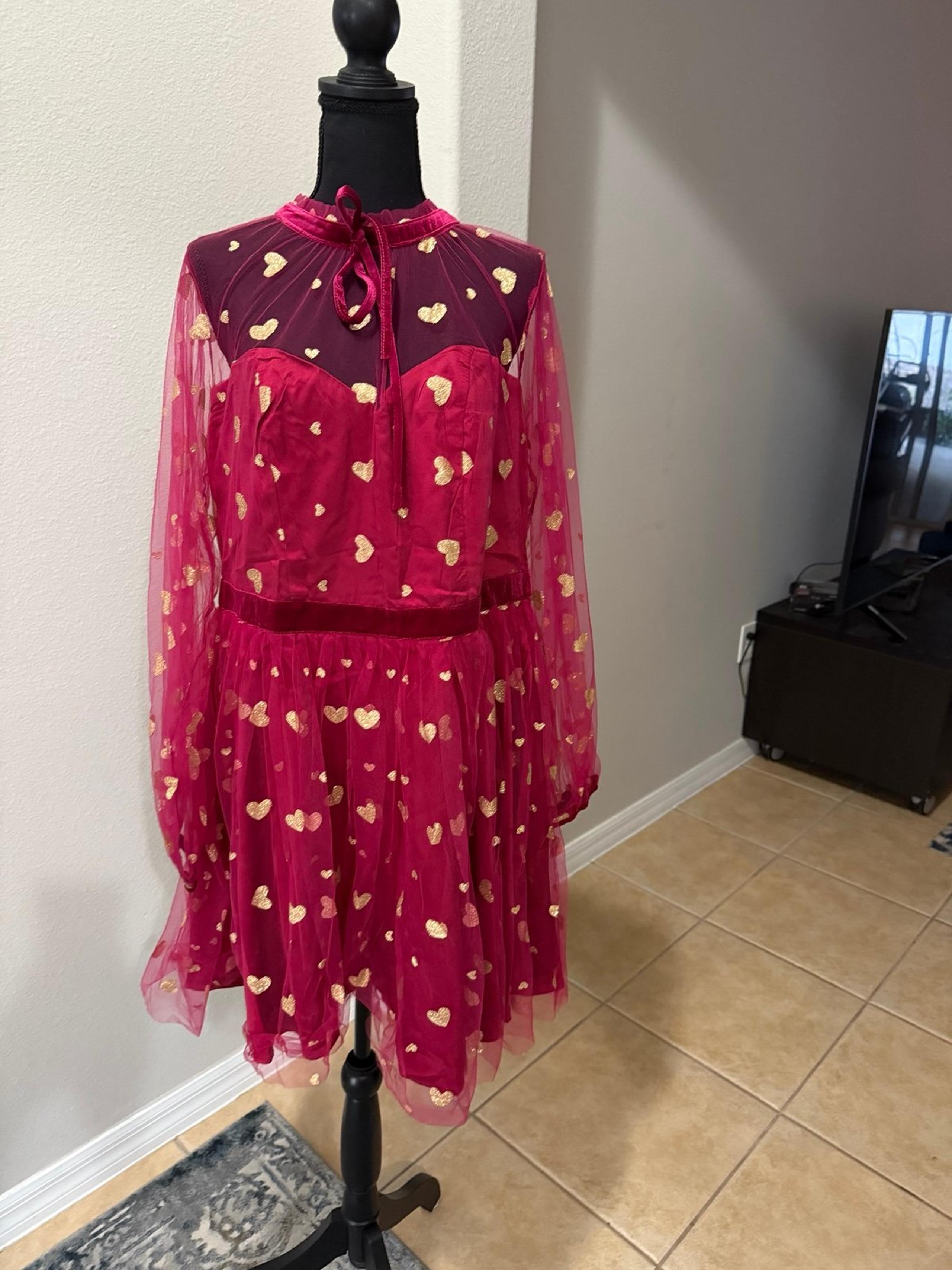 NWT Unique Vintage Plus Size Red & Gold Glitter Heart Flare Dress