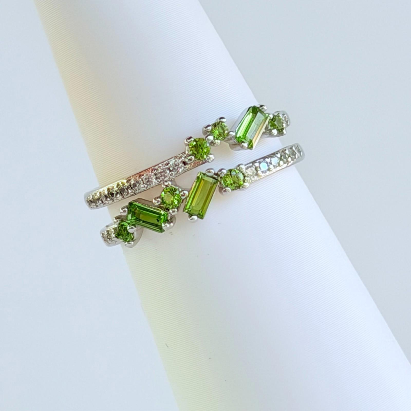 Bomb Party Ring Sz 8 RBP6372 "I'm Coming Back For You" LC Peridot on Rhodium