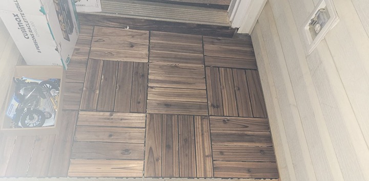 36 Pack Hardwood Interlocking Patio Deck Tiles, Wood Flooring Tiles, 12 × 12