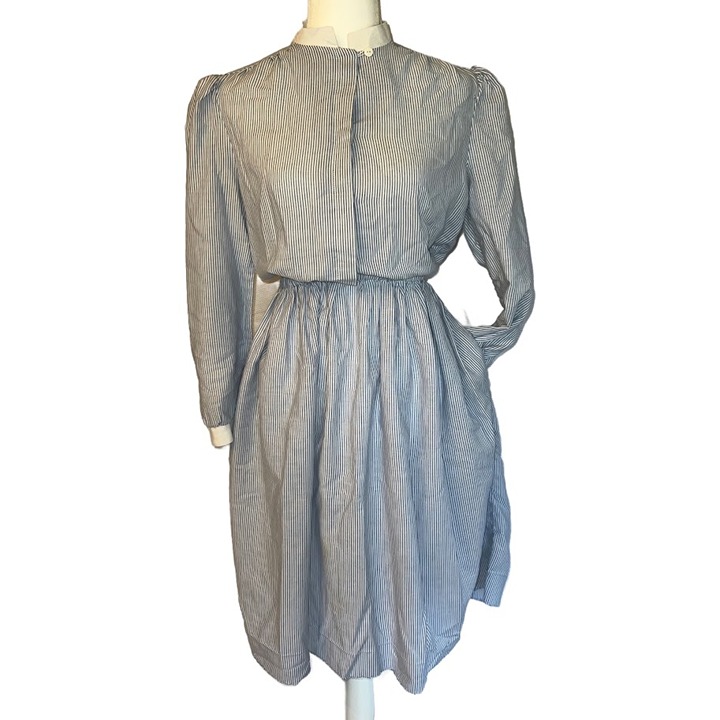 Vintage 50s/60s Blue White Stripe Shirtwaist Button Down Dress Size Medium