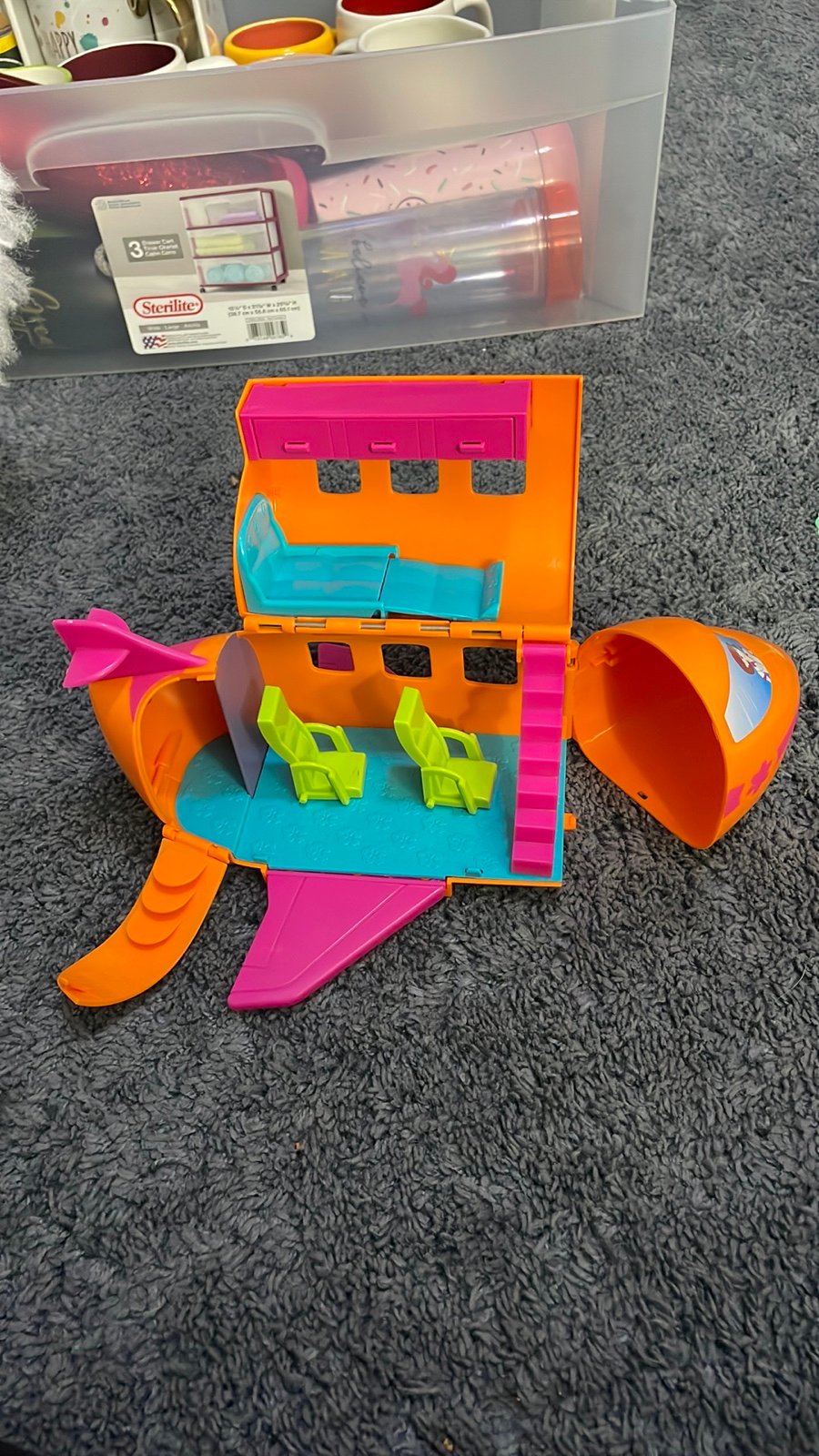 Polly pocket airplane