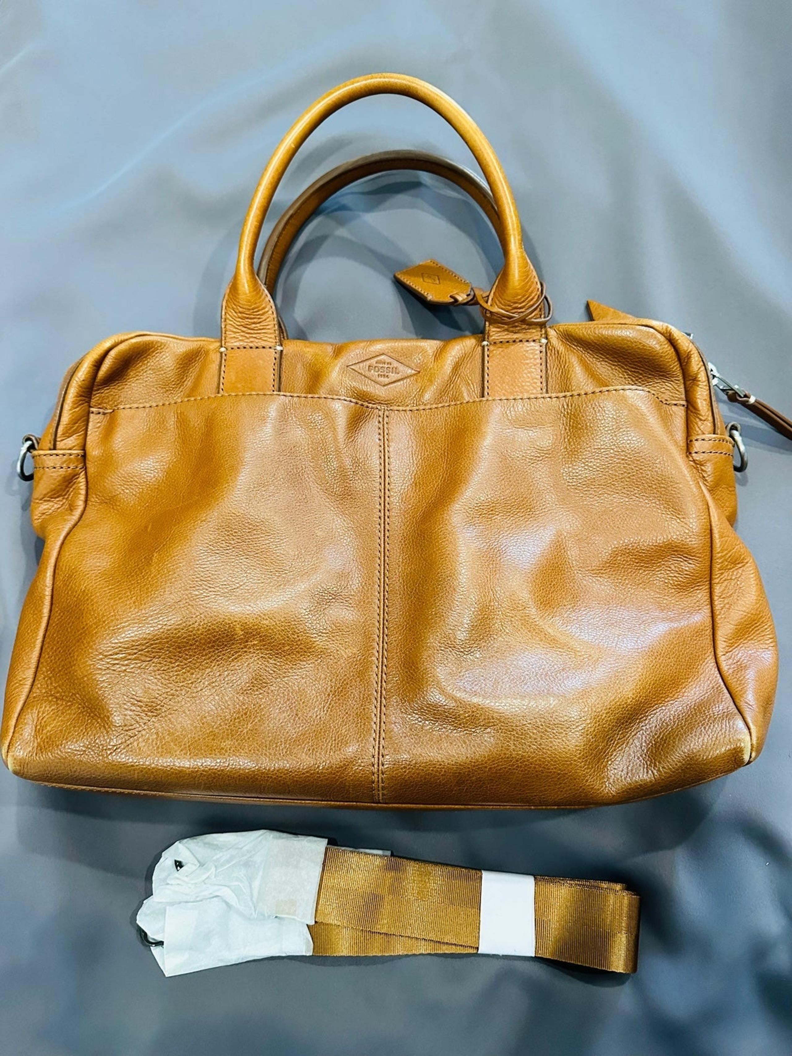 Fossil leather top zip workbag for mens