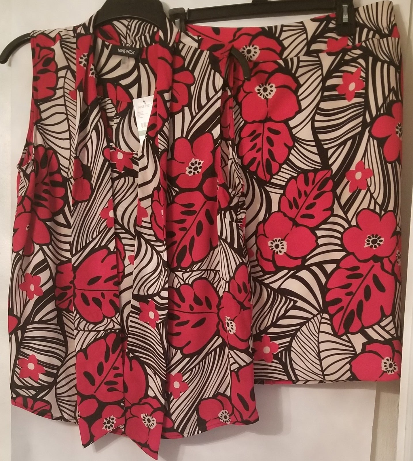 Nine West Two Piece Set Blouse(Large) And Skirt(Size 12)