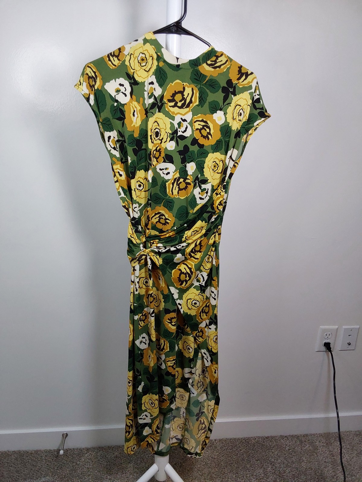 Donna Morgan O Ring Floral Dress