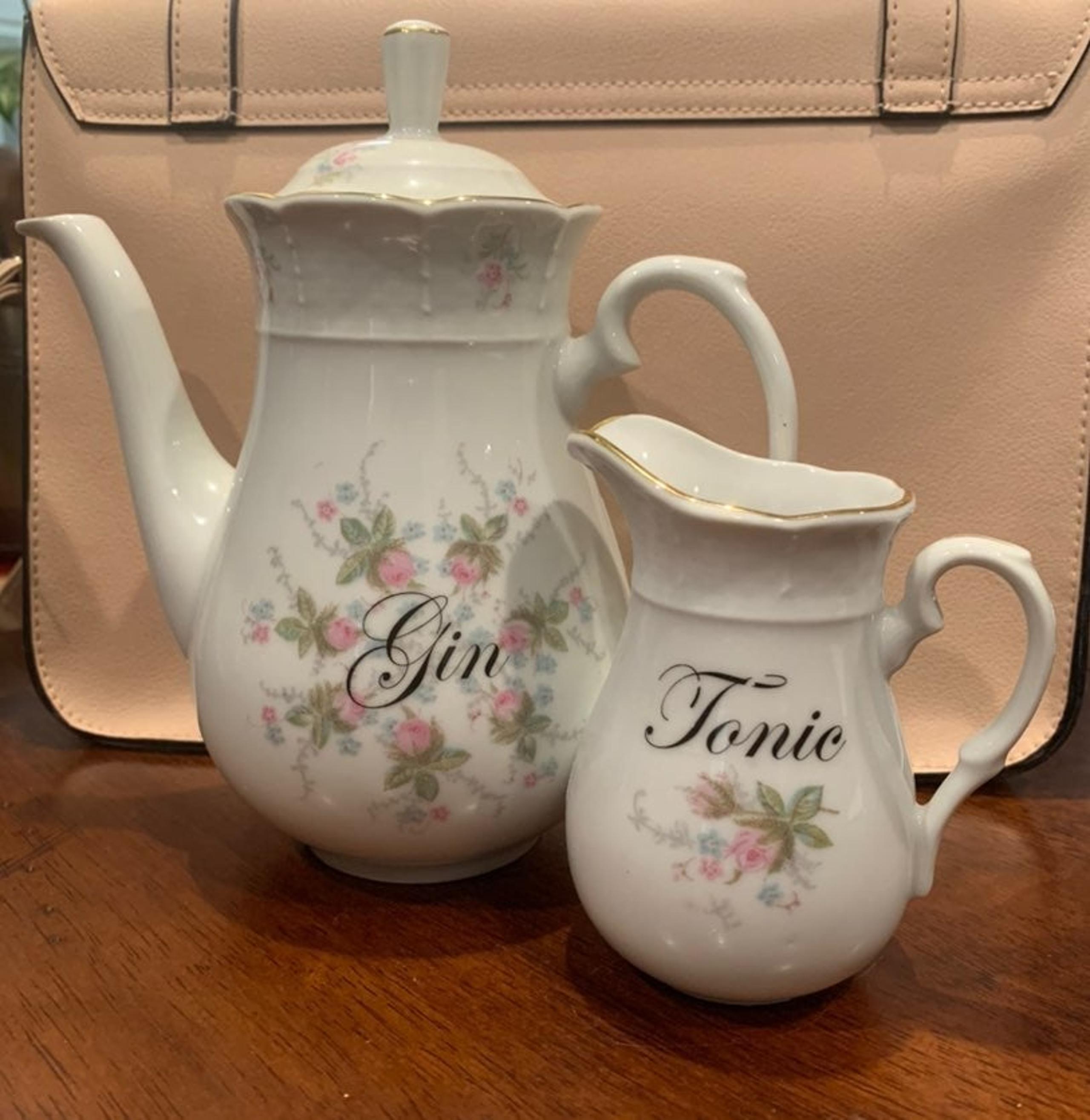 Unique Kitschy G&T Vintage Tea set
