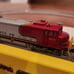 MiniTrix #2012 N Scale Santa Fe GE U-28/U-30 Diesel Locomotive #405 Warbonnet