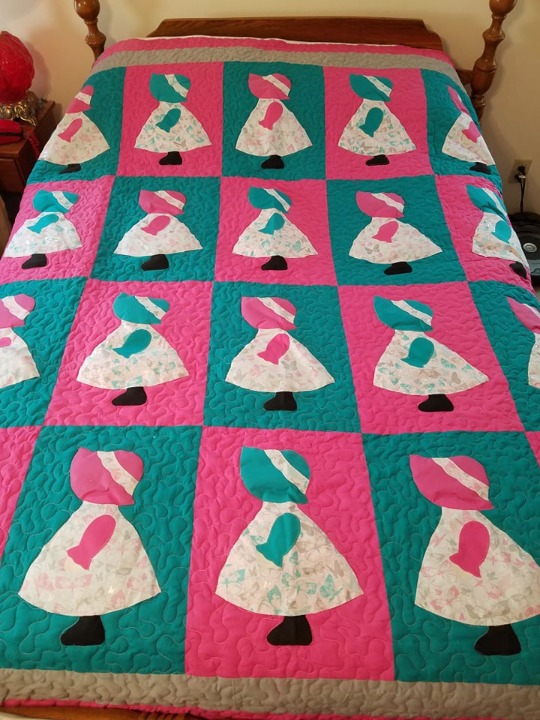 Homemade Farmer Girl Quilt Full/Queen