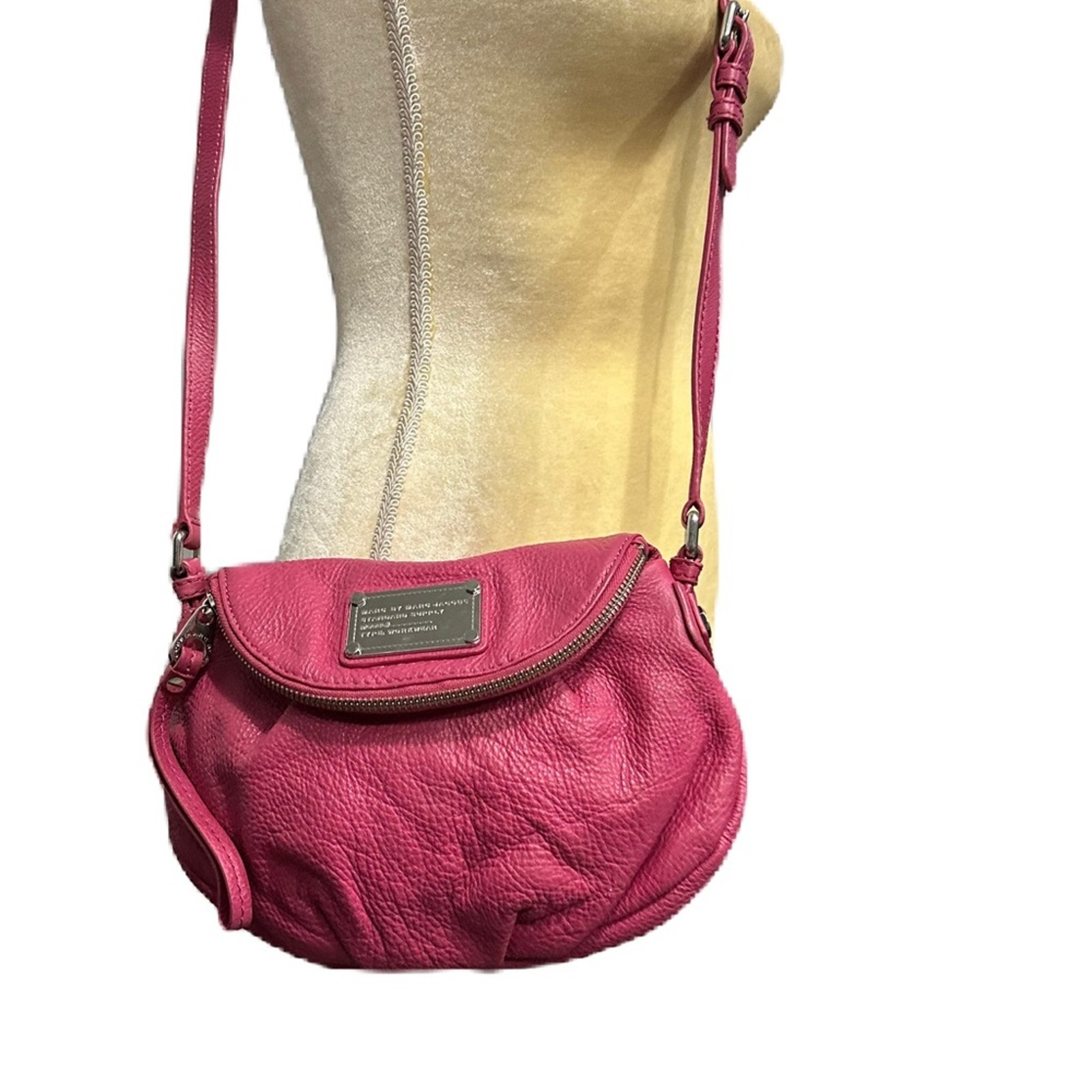Excellent Marc Jacobs Iconic Mini Natasha Hot Pink Pebble Leather Crossbody Bag