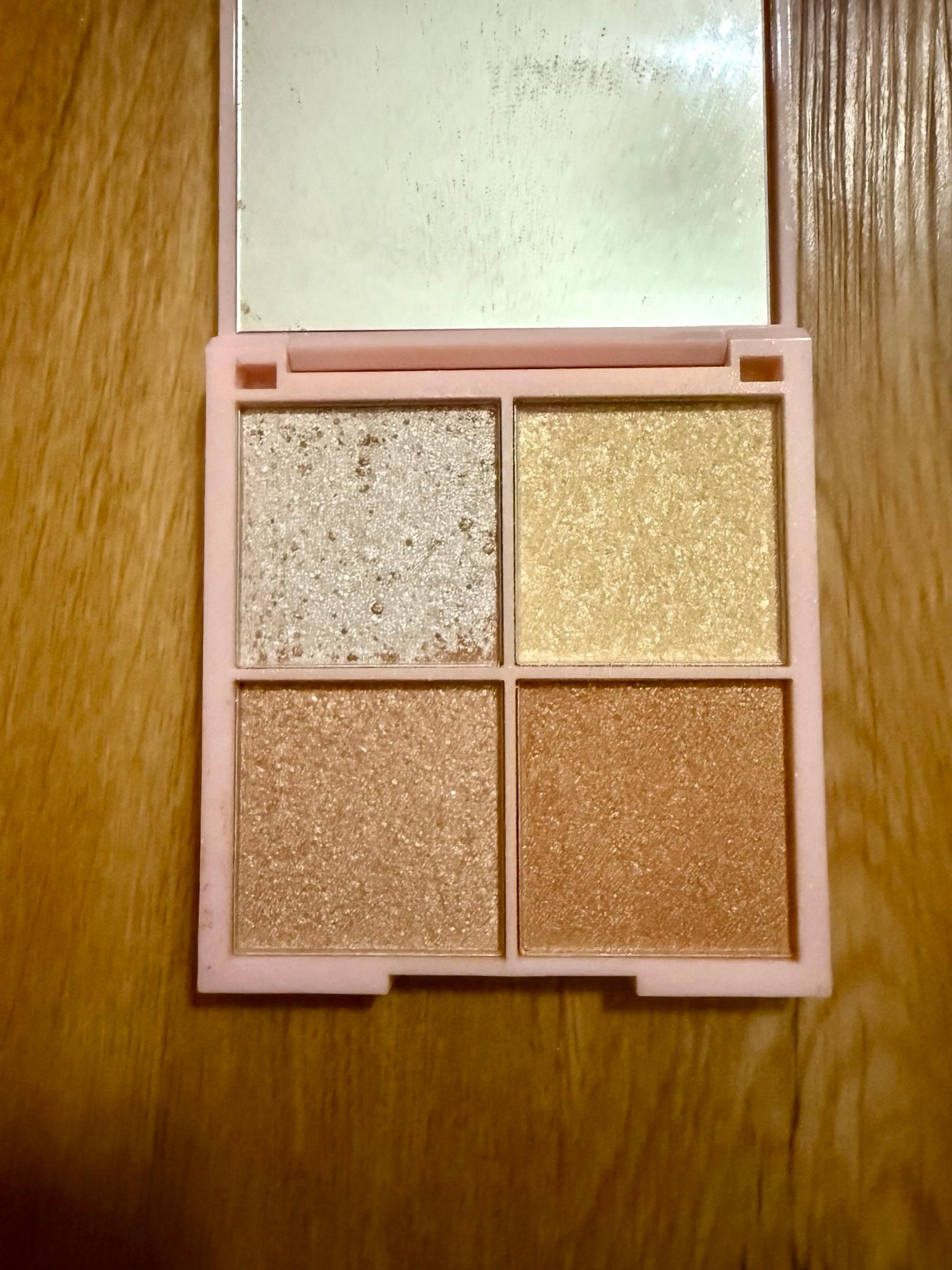 Kinder Glow Highlight Palette by KNDR Beauty – Brand New