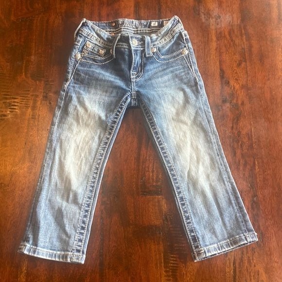 Little Girls Miss Me Capri Jeans (Style# JK5697P3) Excellent Condition in Size 8
