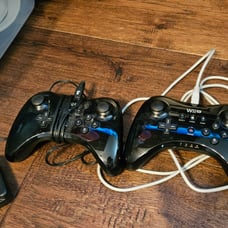 2 Nintendo Wii U Official OEM Black Wireless Pro Controller WUP-005 Tested