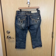 Women’s rock revival Johanna capris