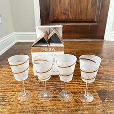 Set Of 4 Gold Swirl Wine Glasses Water Wine tea
