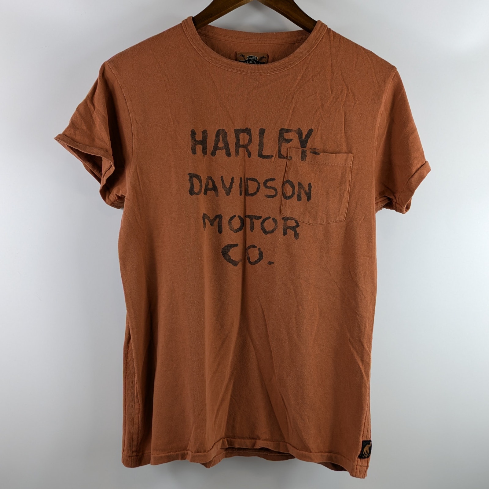Official 2005 Womens Med Harley Davidson Motor Co. Trunk T-Shirt Orange Inside
