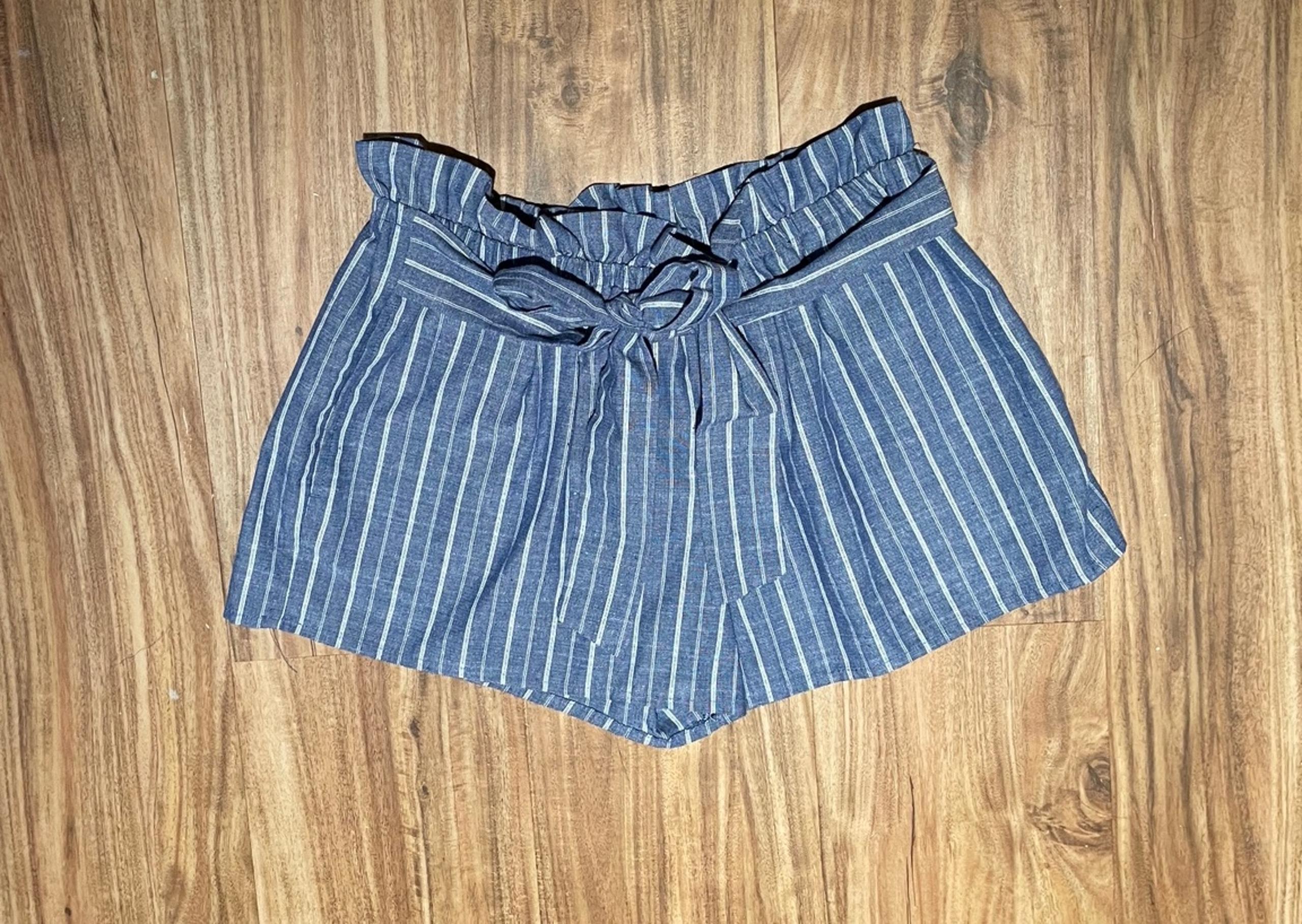 Love tree boutique paper bag style high waisted shorts blue and white linen